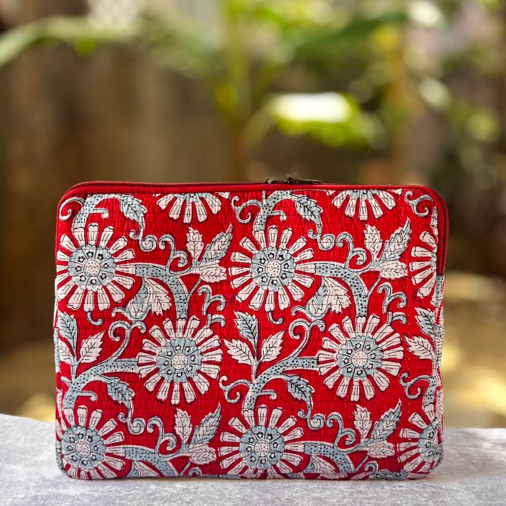 Eco-Friendly Cotton Fabric MacBook Air/IPad Sleeve Red